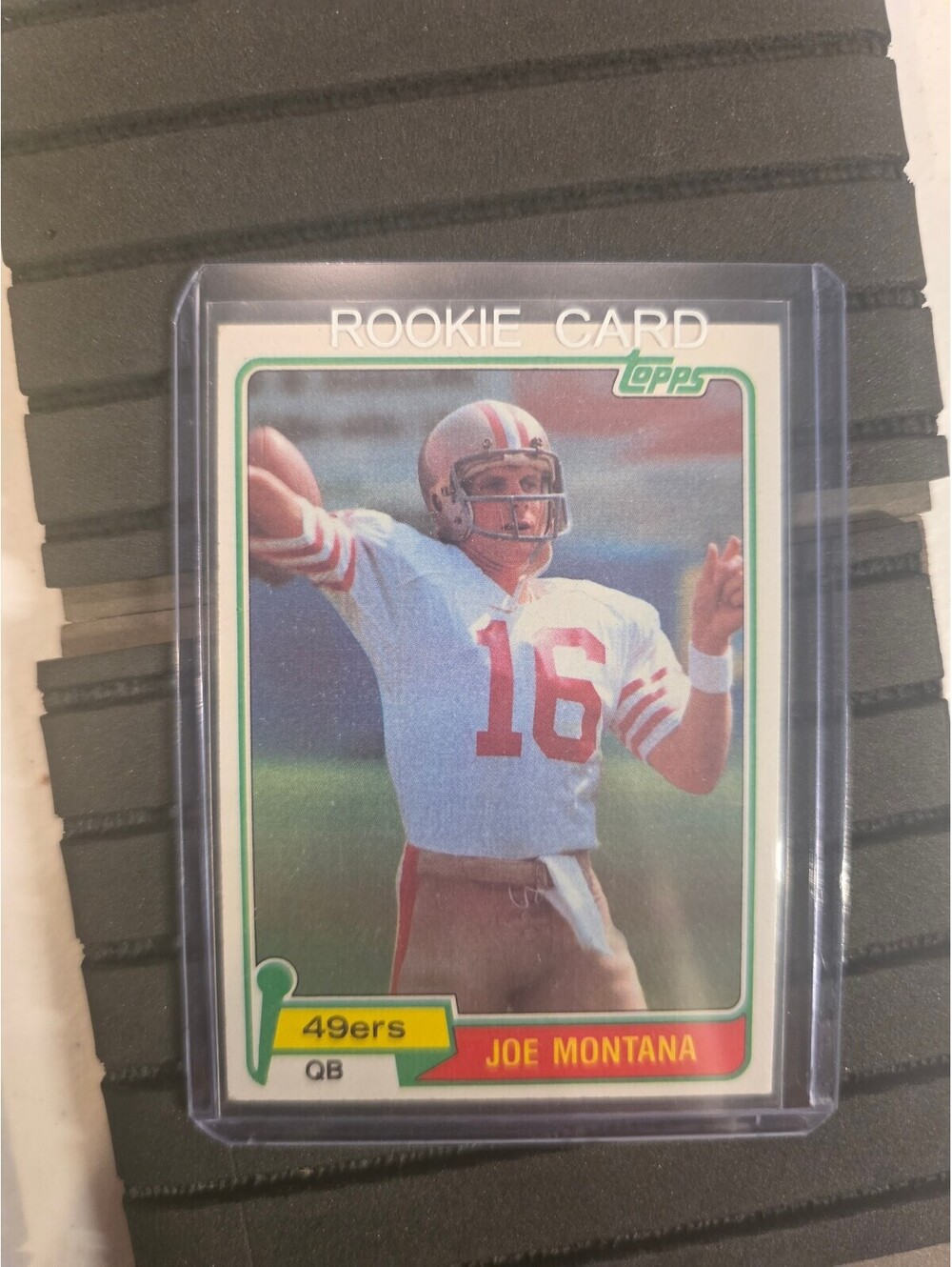 Joe montana rookie card near mint